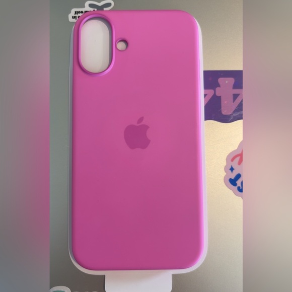 ⭐️🎧Apple iPhone 16 Plus - p e o n y Silicone Matte Cover 🍉🎧✨ - Picture 5 of 5